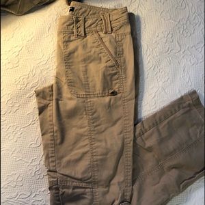 EUC! “Daila Collection” Modern Fit Khakis